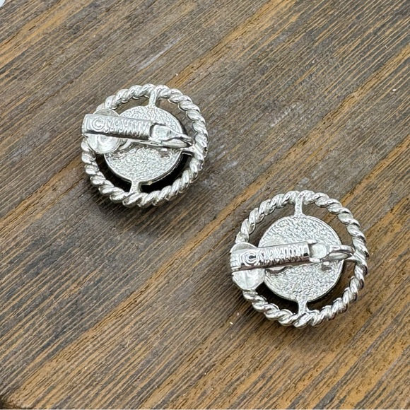 Sarah Coventry vintage Northern Lights clip on earrings silver tone iridescent - Picture 4 of 12